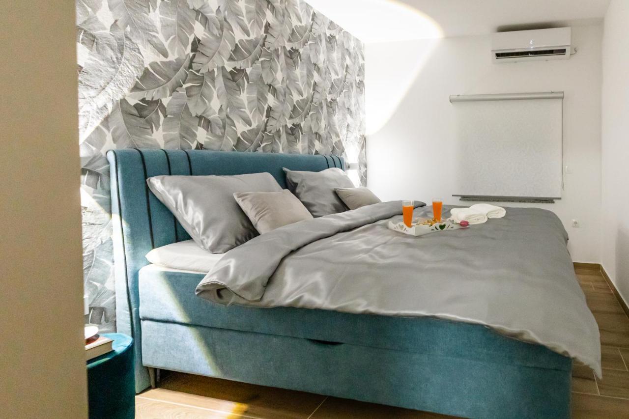 Apartman Laura Vir Exteriör bild