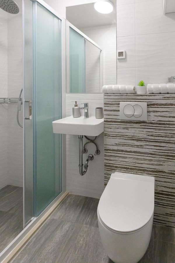 Apartman Laura Vir Exteriör bild