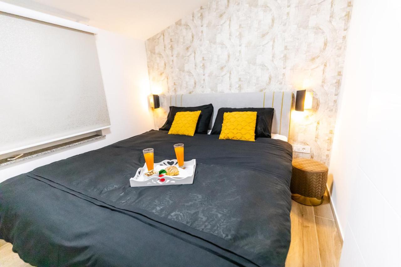 Apartman Laura Vir Exteriör bild